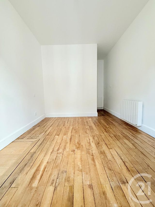 Appartement F4 &agrave; louer - 4 pi&egrave;ces - 74,68 m2 - Moulins - 03 - AUVERGNE