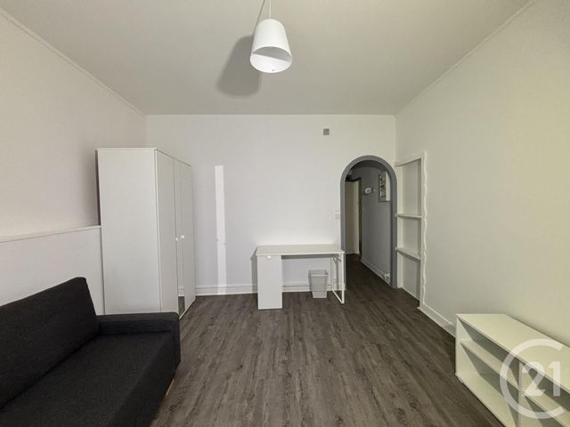 Appartement F1 &agrave; louer - 1 pi&egrave;ce - 30,12 m2 - Moulins - 03 - AUVERGNE
