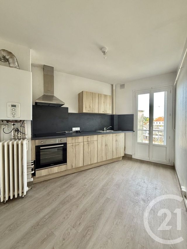 Appartement F3 &agrave; louer - 3 pi&egrave;ces - 57,15 m2 - Moulins - 03 - AUVERGNE