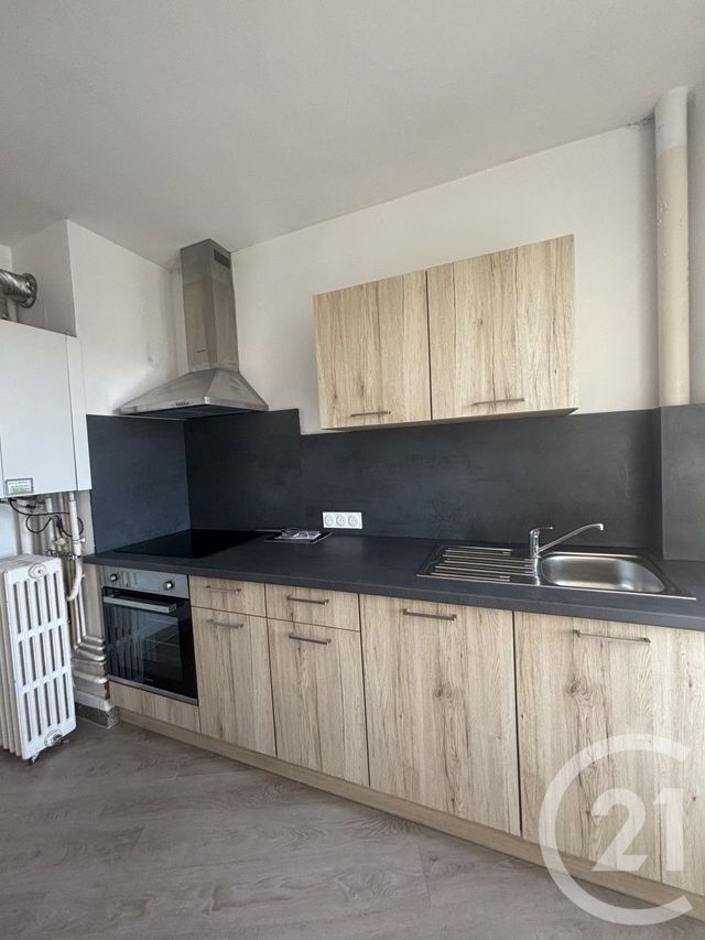Appartement F3 &agrave; louer - 3 pi&egrave;ces - 57,15 m2 - Moulins - 03 - AUVERGNE