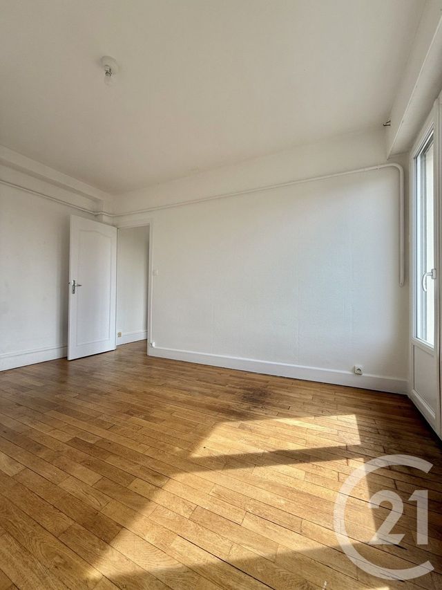 Appartement F3 &agrave; louer - 3 pi&egrave;ces - 57,15 m2 - Moulins - 03 - AUVERGNE