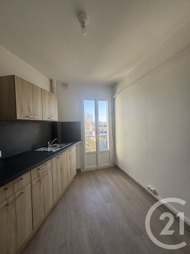 Appartement F3 &agrave; louer - 3 pi&egrave;ces - 57,15 m2 - Moulins - 03 - AUVERGNE