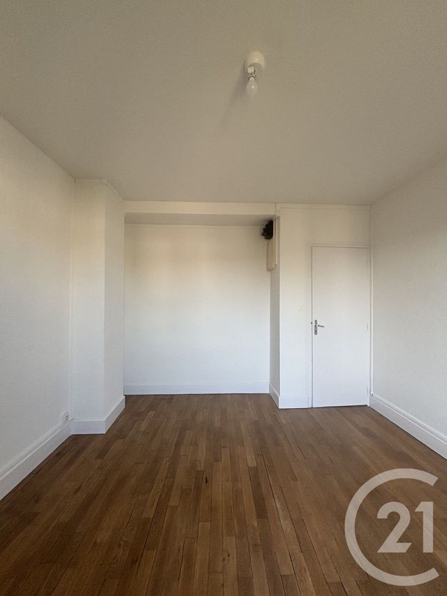 Appartement F3 &agrave; louer - 3 pi&egrave;ces - 57,15 m2 - Moulins - 03 - AUVERGNE