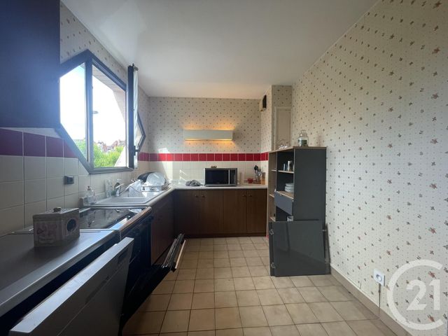 Appartement F3 &agrave; louer - 3 pi&egrave;ces - 77 m2 - Moulins - 03 - AUVERGNE