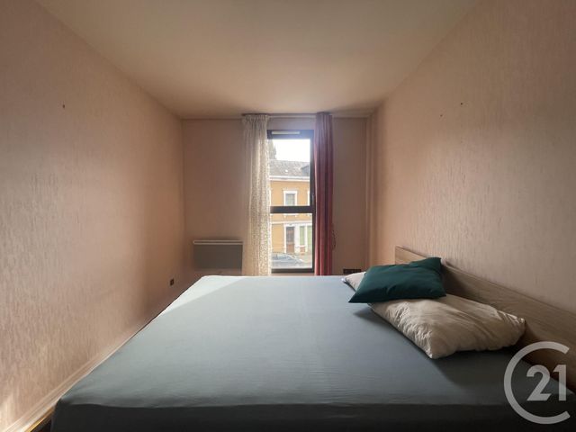 Appartement F3 &agrave; louer - 3 pi&egrave;ces - 77 m2 - Moulins - 03 - AUVERGNE