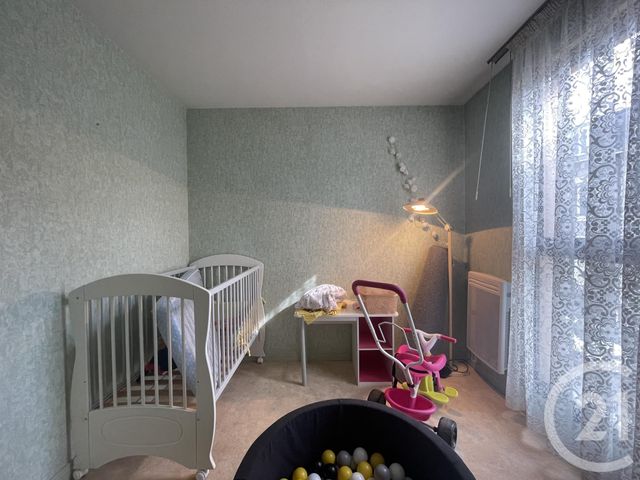 Appartement F3 &agrave; louer - 3 pi&egrave;ces - 77 m2 - Moulins - 03 - AUVERGNE