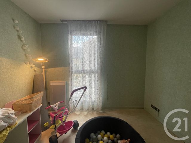 Appartement F3 &agrave; louer - 3 pi&egrave;ces - 77 m2 - Moulins - 03 - AUVERGNE