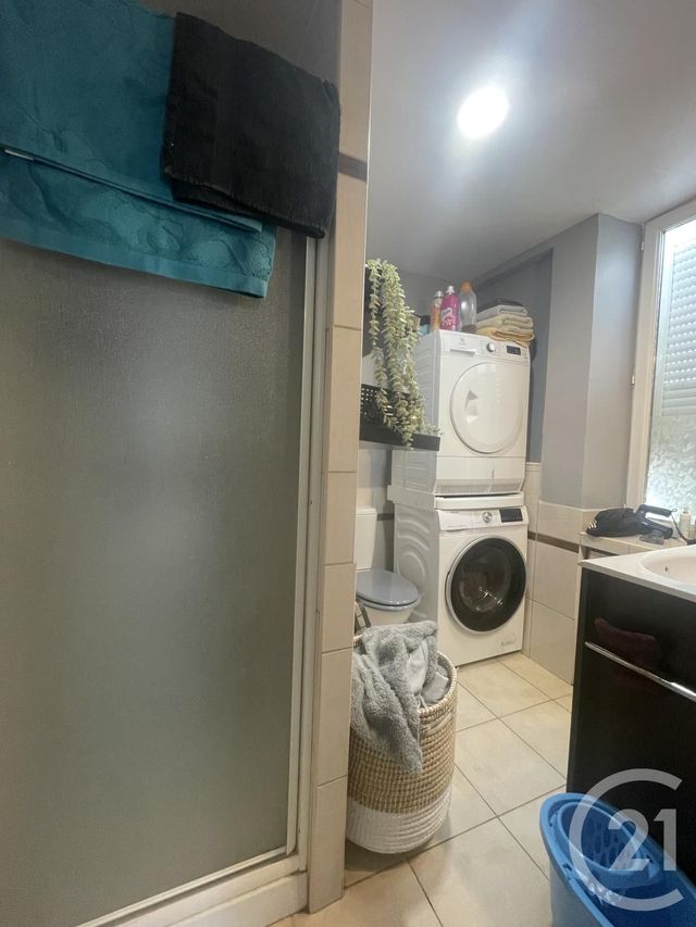 Appartement F2 &agrave; louer - 2 pi&egrave;ces - 52,07 m2 - Villeneuve Sur Allier - 03 - AUVERGNE