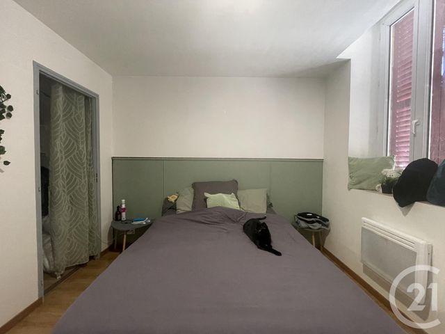 Appartement F2 &agrave; louer - 2 pi&egrave;ces - 52,07 m2 - Villeneuve Sur Allier - 03 - AUVERGNE