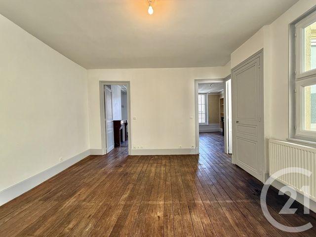 Appartement F3 &agrave; louer - 3 pi&egrave;ces - 66 m2 - Moulins - 03 - AUVERGNE