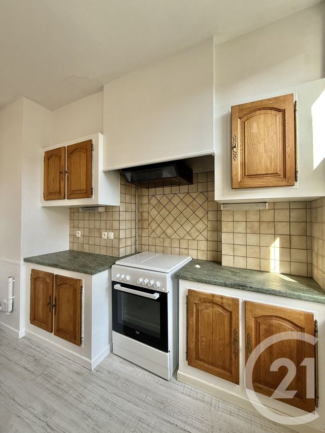 Appartement F3 &agrave; louer - 3 pi&egrave;ces - 66 m2 - Moulins - 03 - AUVERGNE