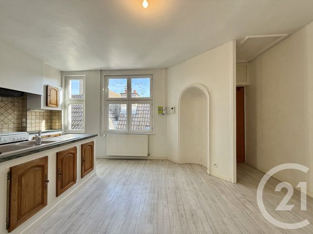 Appartement F3 &agrave; louer - 3 pi&egrave;ces - 66 m2 - Moulins - 03 - AUVERGNE