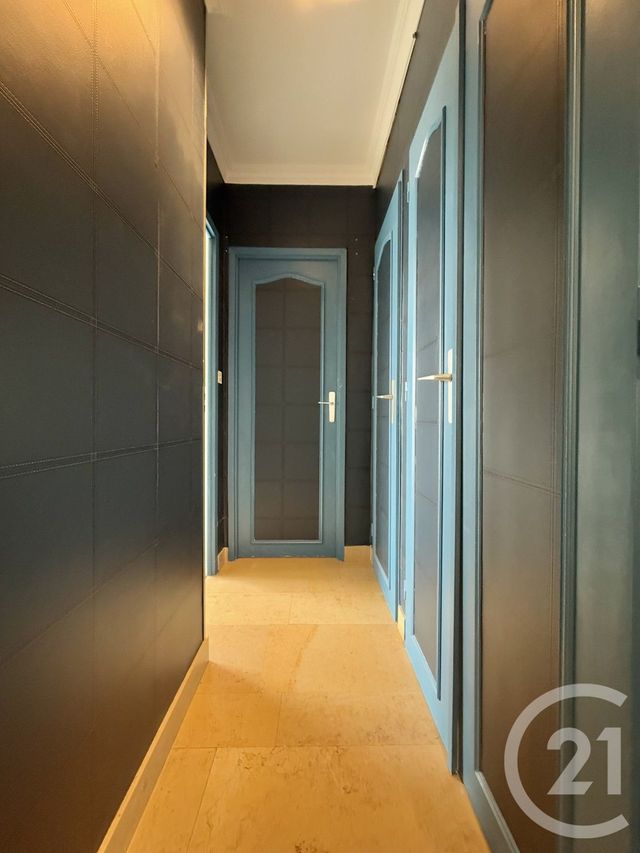 Appartement &agrave; louer - 2 pi&egrave;ces - 45,80 m2 - Moulins - 03 - AUVERGNE