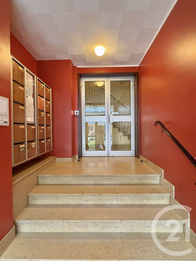 Appartement &agrave; louer - 2 pi&egrave;ces - 45,80 m2 - Moulins - 03 - AUVERGNE