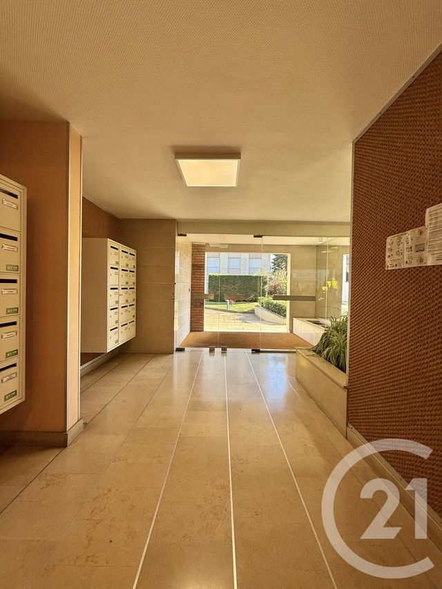 Appartement Studio &agrave; louer - 1 pi&egrave;ce - 36,70 m2 - Moulins - 03 - AUVERGNE