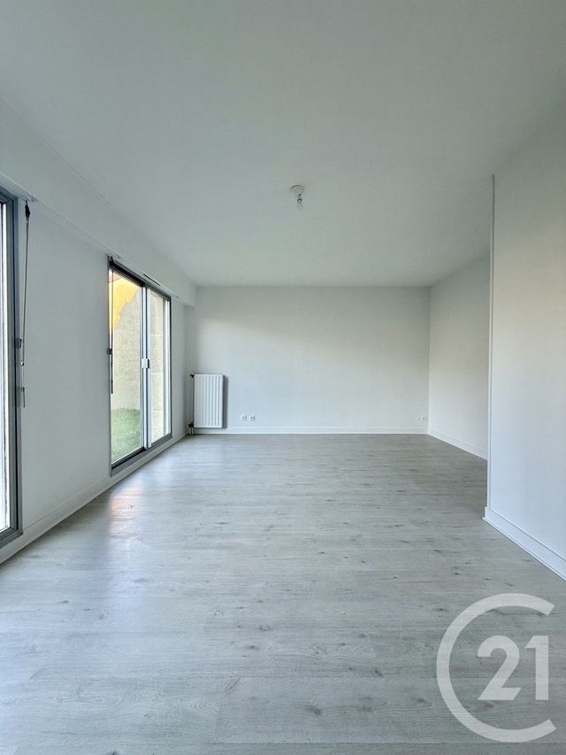 Appartement Studio &agrave; louer - 1 pi&egrave;ce - 36,70 m2 - Moulins - 03 - AUVERGNE