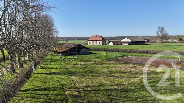 Maison &agrave; vendre - 25 pi&egrave;ces - 785 m2 - Thionne - 03 - AUVERGNE