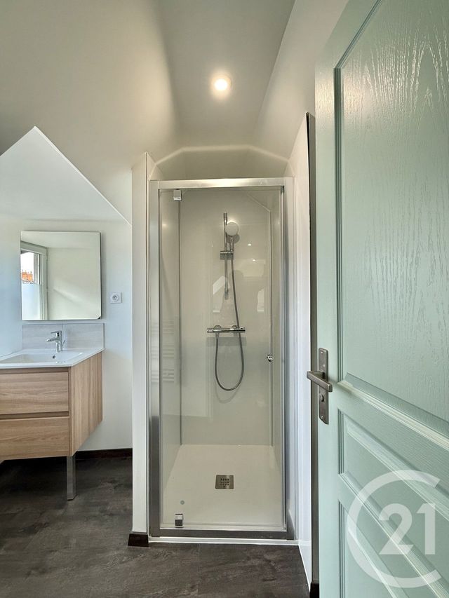 Appartement Studio &agrave; louer - 1 pi&egrave;ce - 11 m2 - Moulins - 03 - AUVERGNE