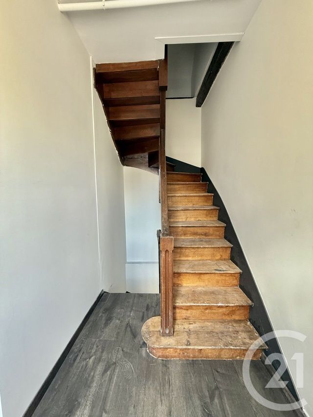 Appartement Studio &agrave; louer - 1 pi&egrave;ce - 11 m2 - Moulins - 03 - AUVERGNE