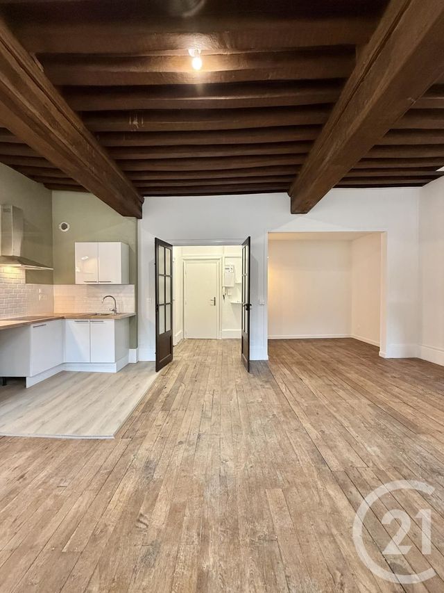 Appartement F1 &agrave; louer - 1 pi&egrave;ce - 44,57 m2 - Moulins - 03 - AUVERGNE