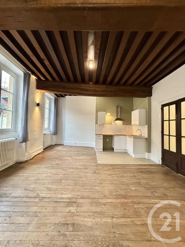 Appartement F1 &agrave; louer - 1 pi&egrave;ce - 44,57 m2 - Moulins - 03 - AUVERGNE