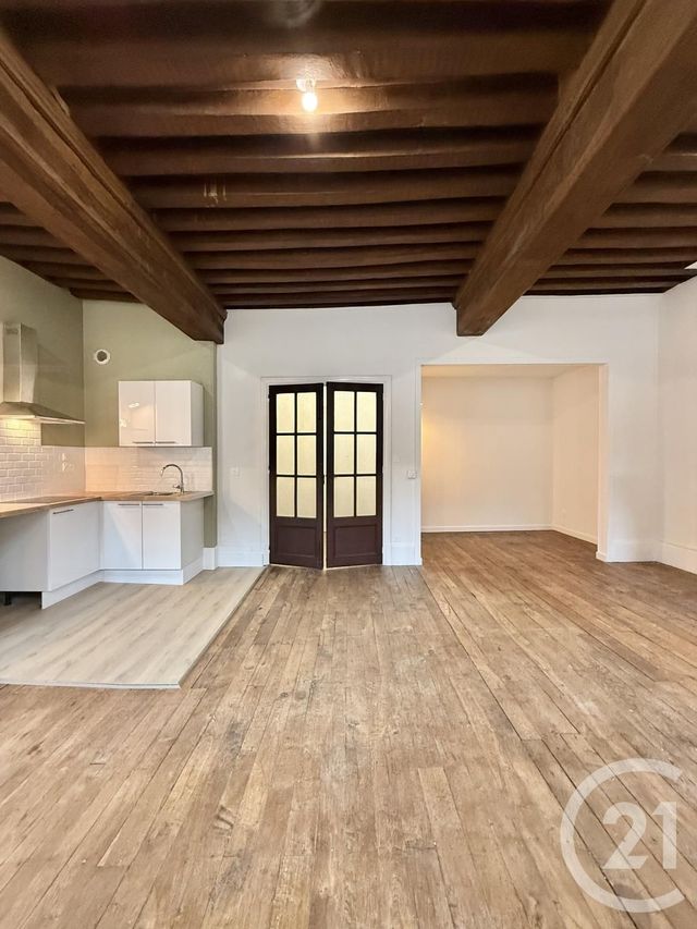 Appartement F1 &agrave; louer - 1 pi&egrave;ce - 44,57 m2 - Moulins - 03 - AUVERGNE