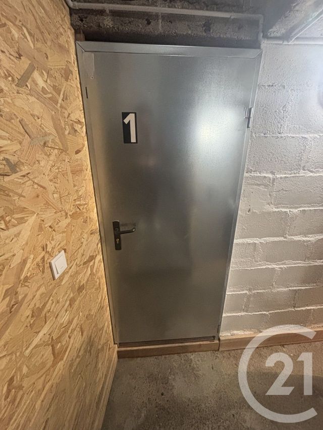 parking - MOULINS - 03