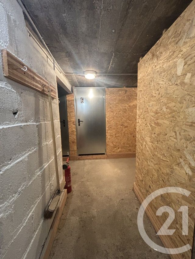 Parking &agrave; louer - 4,50 m2 - Moulins - 03 - AUVERGNE