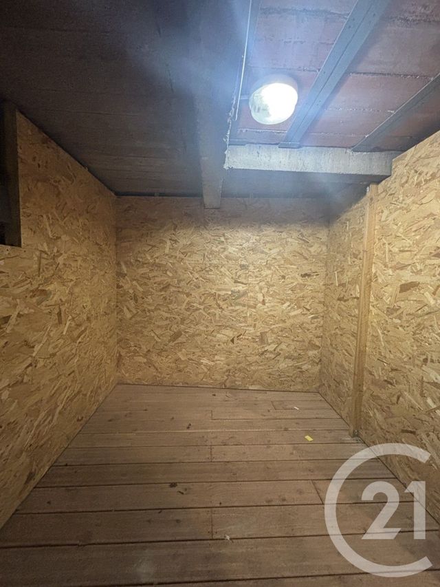 parking - MOULINS - 03