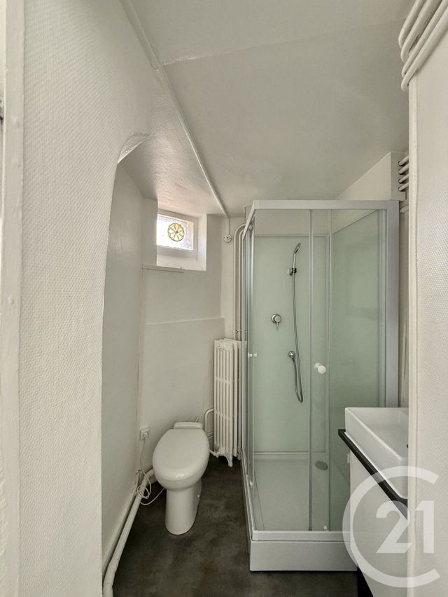 Appartement Studio &agrave; louer - 1 pi&egrave;ce - 26,45 m2 - Moulins - 03 - AUVERGNE