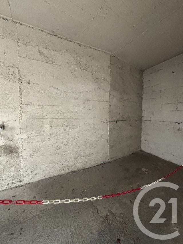 Parking &agrave; louer - 6 m2 - Moulins - 03 - AUVERGNE