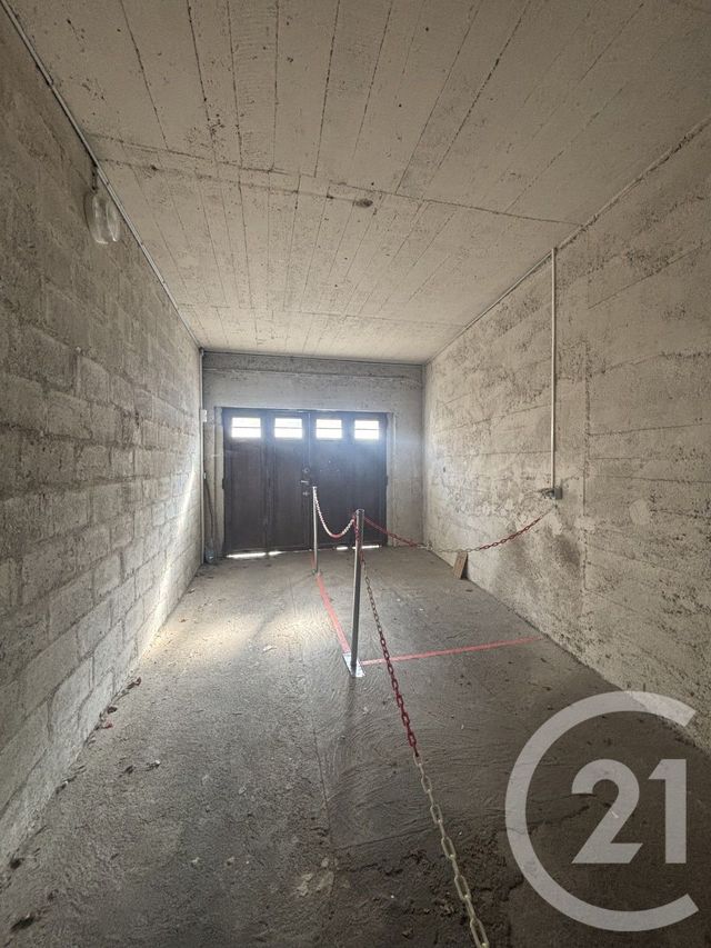 Parking &agrave; louer - 6 m2 - Moulins - 03 - AUVERGNE