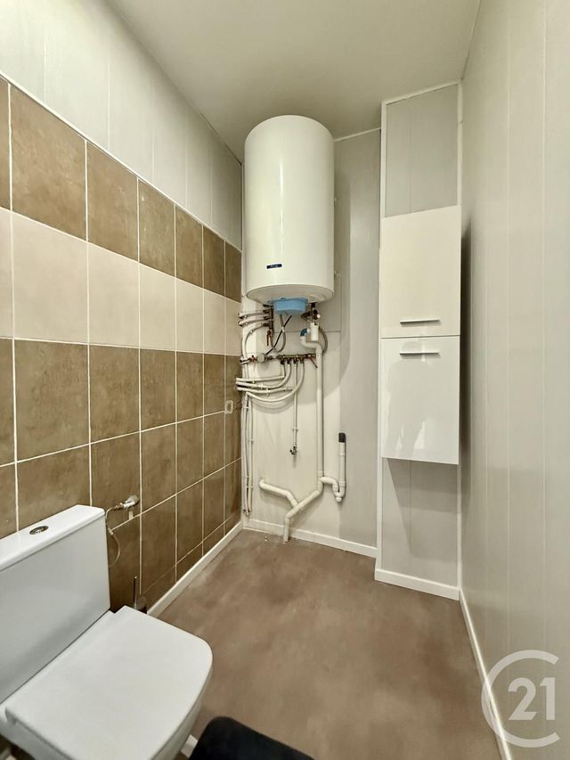 Appartement F2 &agrave; louer - 2 pi&egrave;ces - 48,39 m2 - Moulins - 03 - AUVERGNE