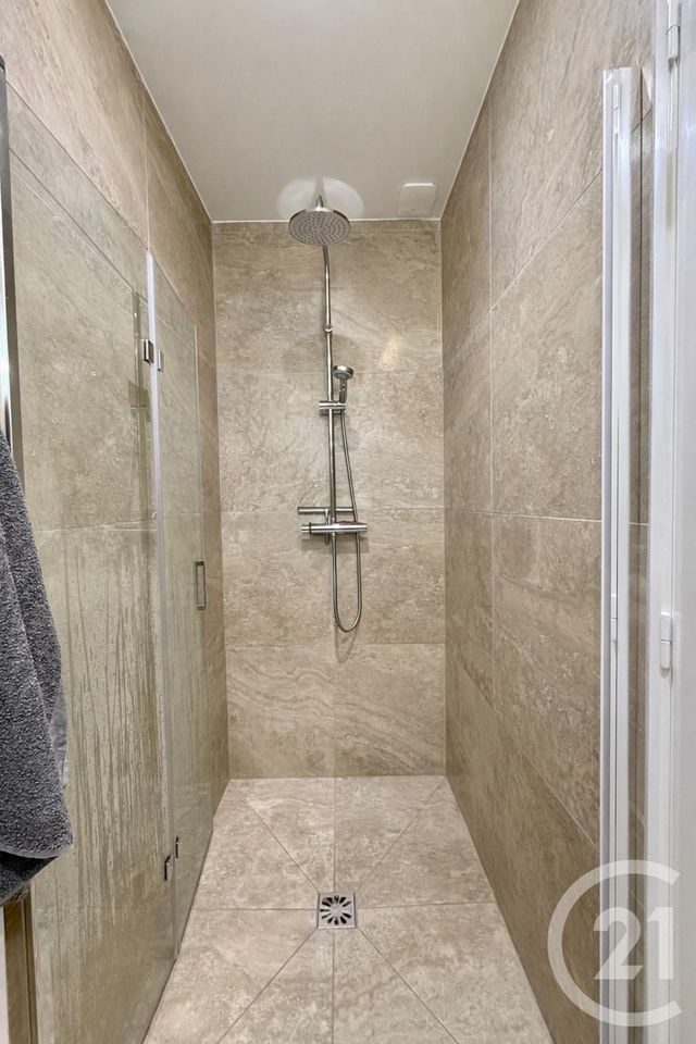 Appartement F2 &agrave; louer - 2 pi&egrave;ces - 37,91 m2 - Moulins - 03 - AUVERGNE