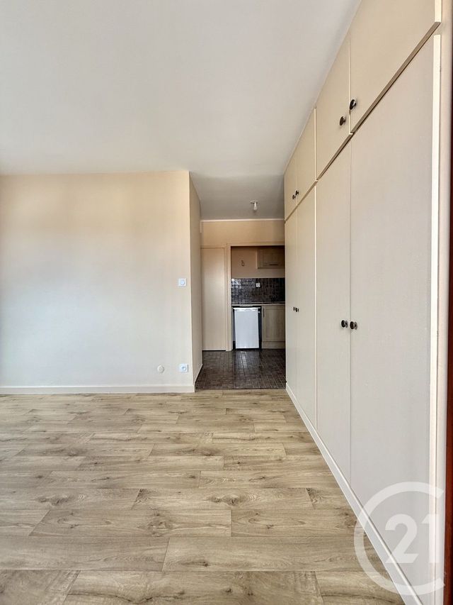 Appartement F2 &agrave; louer - 2 pi&egrave;ces - 33,29 m2 - Moulins - 03 - AUVERGNE