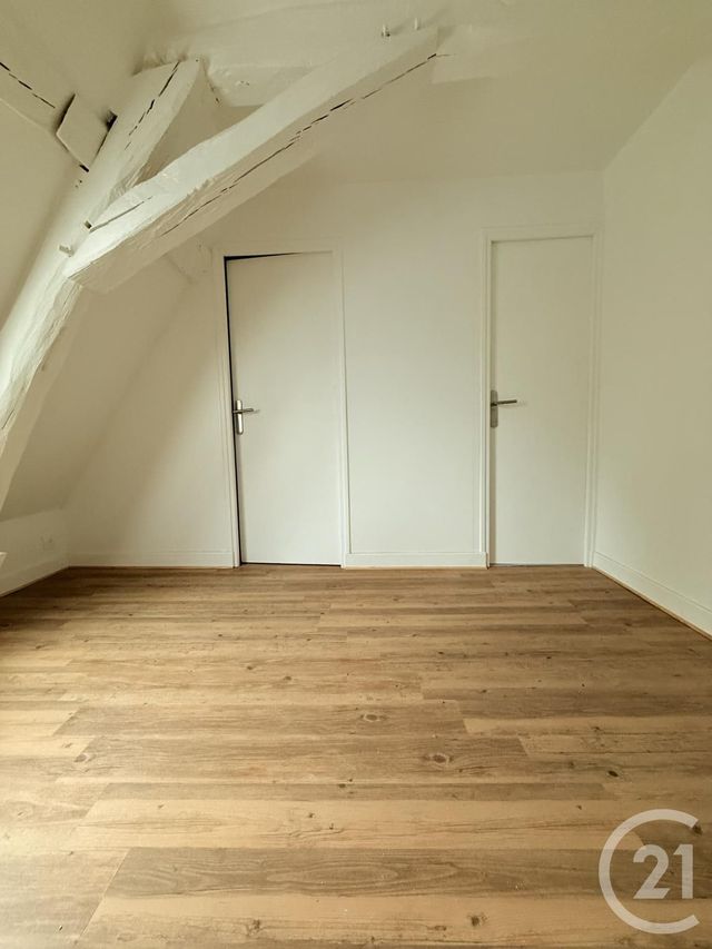 Appartement F2 &agrave; louer - 2 pi&egrave;ces - 28,77 m2 - Moulins - 03 - AUVERGNE