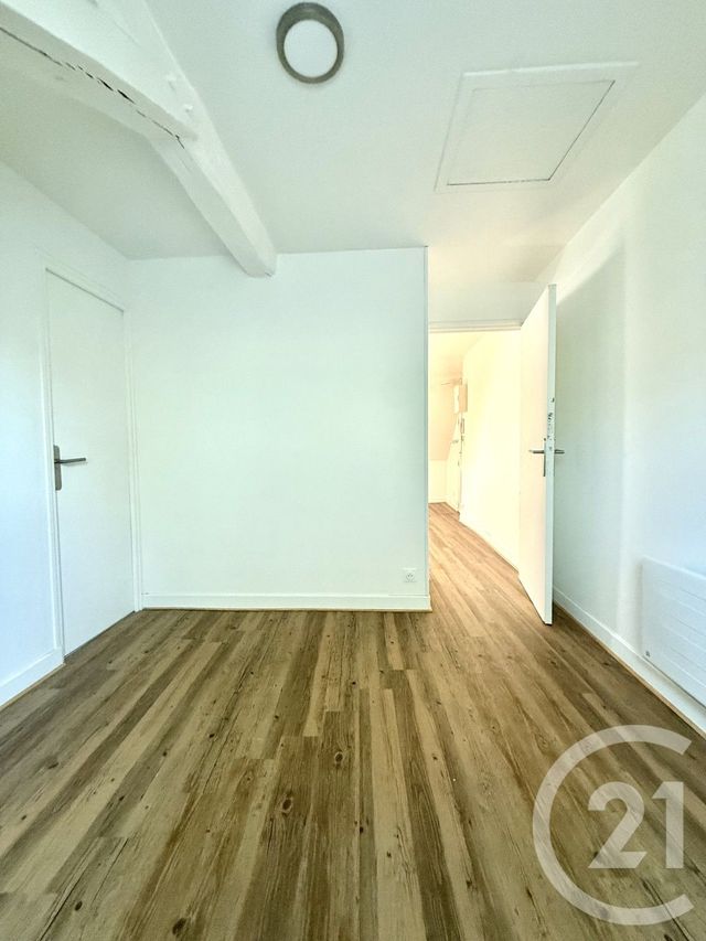 Appartement F2 &agrave; louer - 2 pi&egrave;ces - 28,77 m2 - Moulins - 03 - AUVERGNE