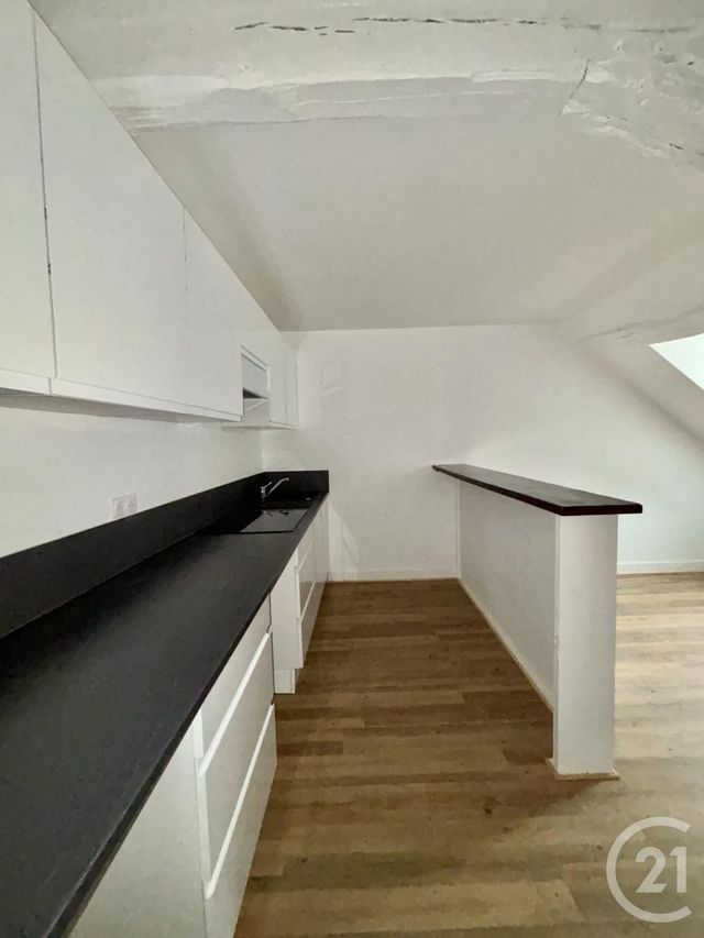 Appartement F2 &agrave; louer - 2 pi&egrave;ces - 28,77 m2 - Moulins - 03 - AUVERGNE