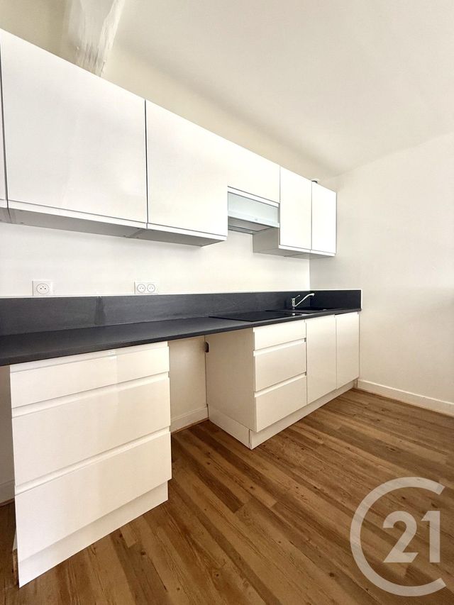 Appartement F2 &agrave; louer - 2 pi&egrave;ces - 28,77 m2 - Moulins - 03 - AUVERGNE
