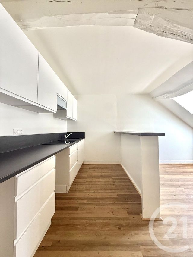Appartement F2 &agrave; louer - 2 pi&egrave;ces - 28,77 m2 - Moulins - 03 - AUVERGNE
