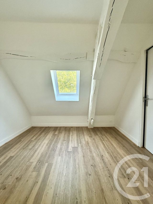 Appartement F2 &agrave; louer - 2 pi&egrave;ces - 28,77 m2 - Moulins - 03 - AUVERGNE