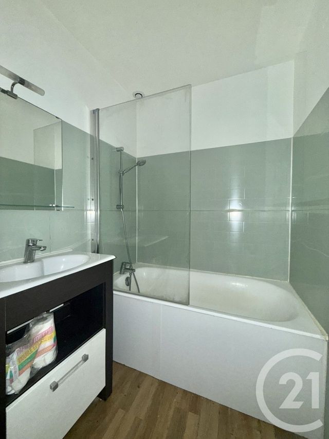 Appartement F2 &agrave; louer - 2 pi&egrave;ces - 28,77 m2 - Moulins - 03 - AUVERGNE