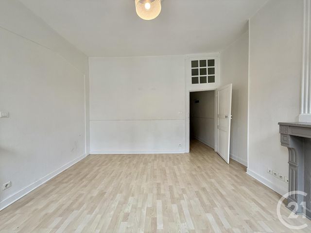 Appartement &agrave; louer - 2 pi&egrave;ces - 42,20 m2 - Moulins - 03 - AUVERGNE