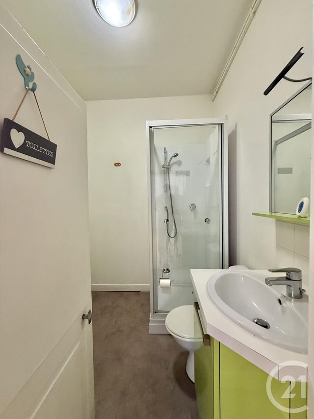 Appartement &agrave; louer - 2 pi&egrave;ces - 42,20 m2 - Moulins - 03 - AUVERGNE