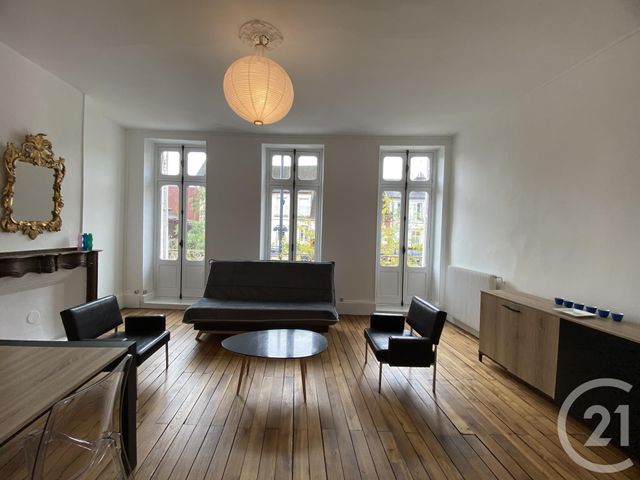 Appartement F2 &agrave; louer - 2 pi&egrave;ces - 60 m2 - Moulins - 03 - AUVERGNE