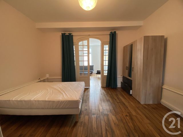 Appartement F2 &agrave; louer - 2 pi&egrave;ces - 60 m2 - Moulins - 03 - AUVERGNE