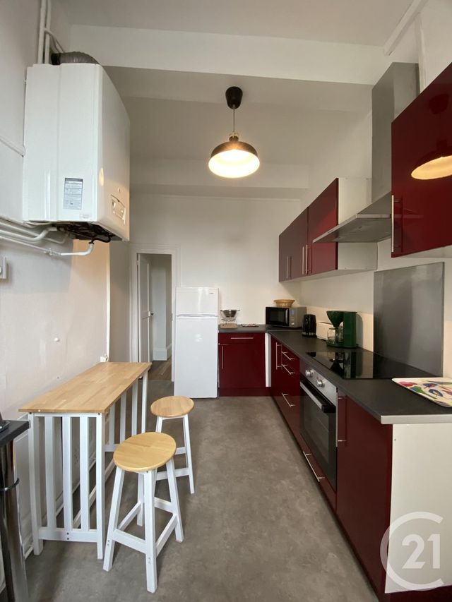 Appartement F2 &agrave; louer - 2 pi&egrave;ces - 60 m2 - Moulins - 03 - AUVERGNE