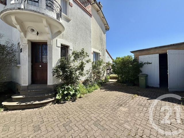 Maison &agrave; louer - 6 pi&egrave;ces - 153,81 m2 - Yzeure - 03 - AUVERGNE