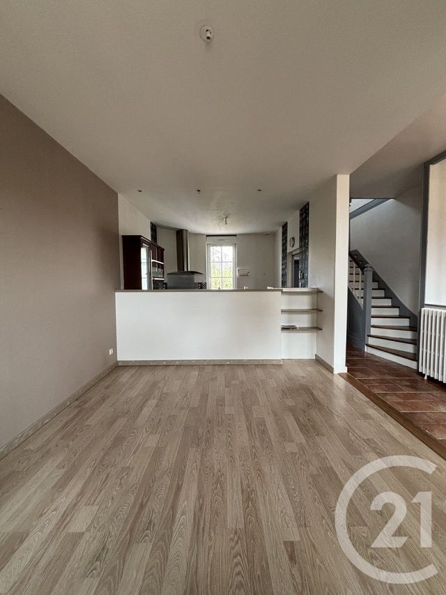 Maison &agrave; louer - 4 pi&egrave;ces - 153 m2 - St Pourcain Sur Sioule - 03 - AUVERGNE
