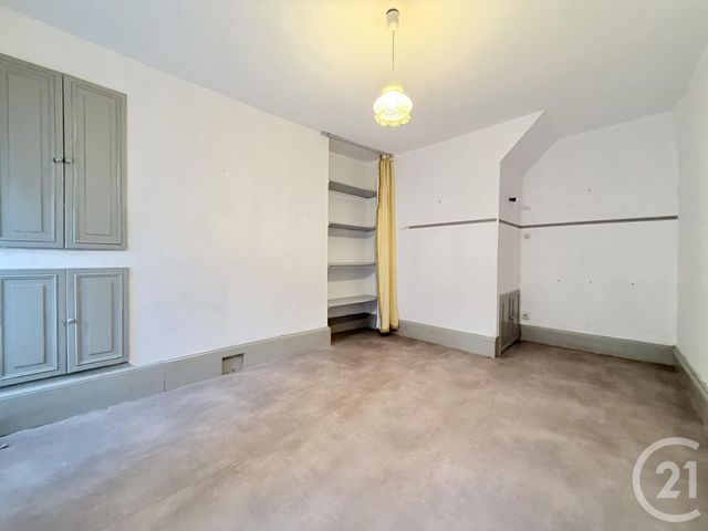 Appartement F3 &agrave; louer - 3 pi&egrave;ces - 87,20 m2 - Moulins - 03 - AUVERGNE